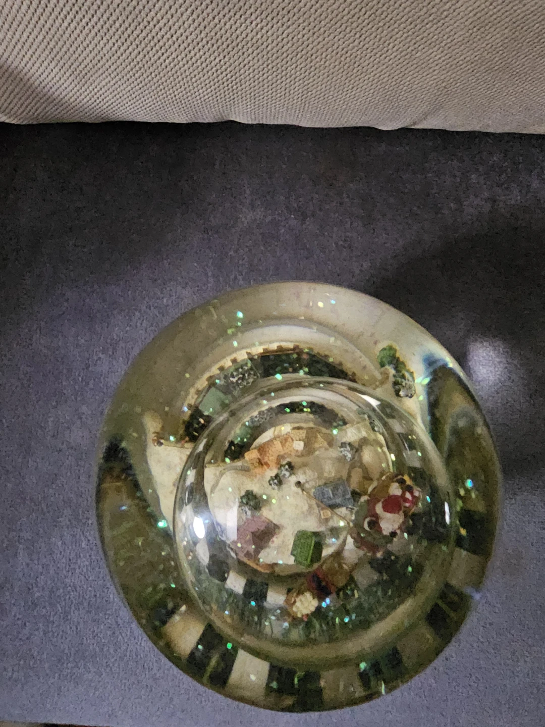 Christmas Village Musical Snow Globe - photo 3