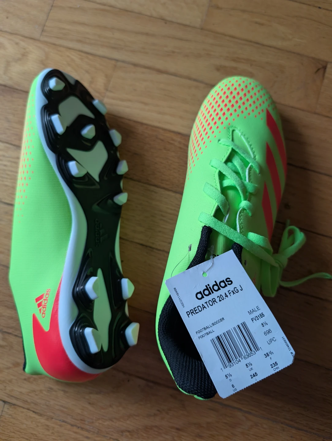 Teenage soccer shoes, brand  new , addidas