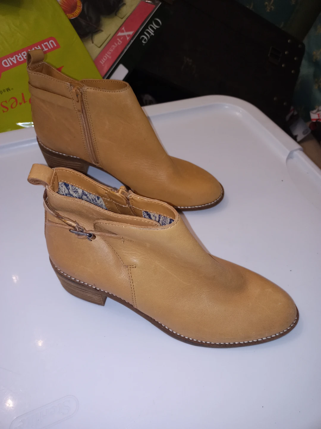 Women's Tan Zippered Boots - Size 7.5 - photo 3