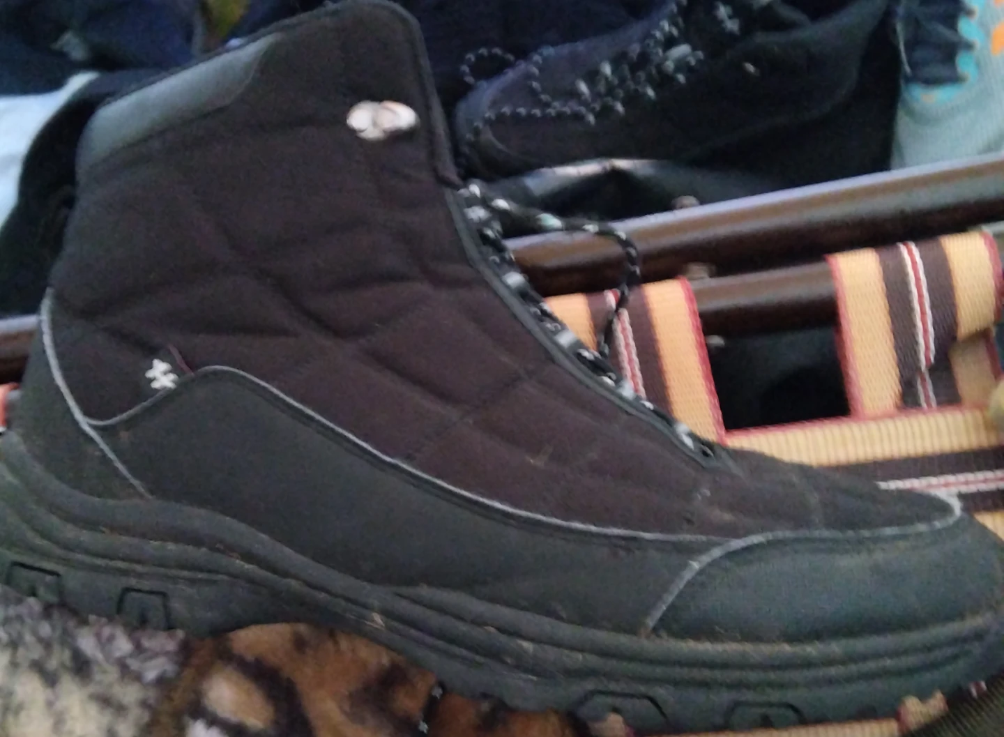 HotPaws black winter hiking boots