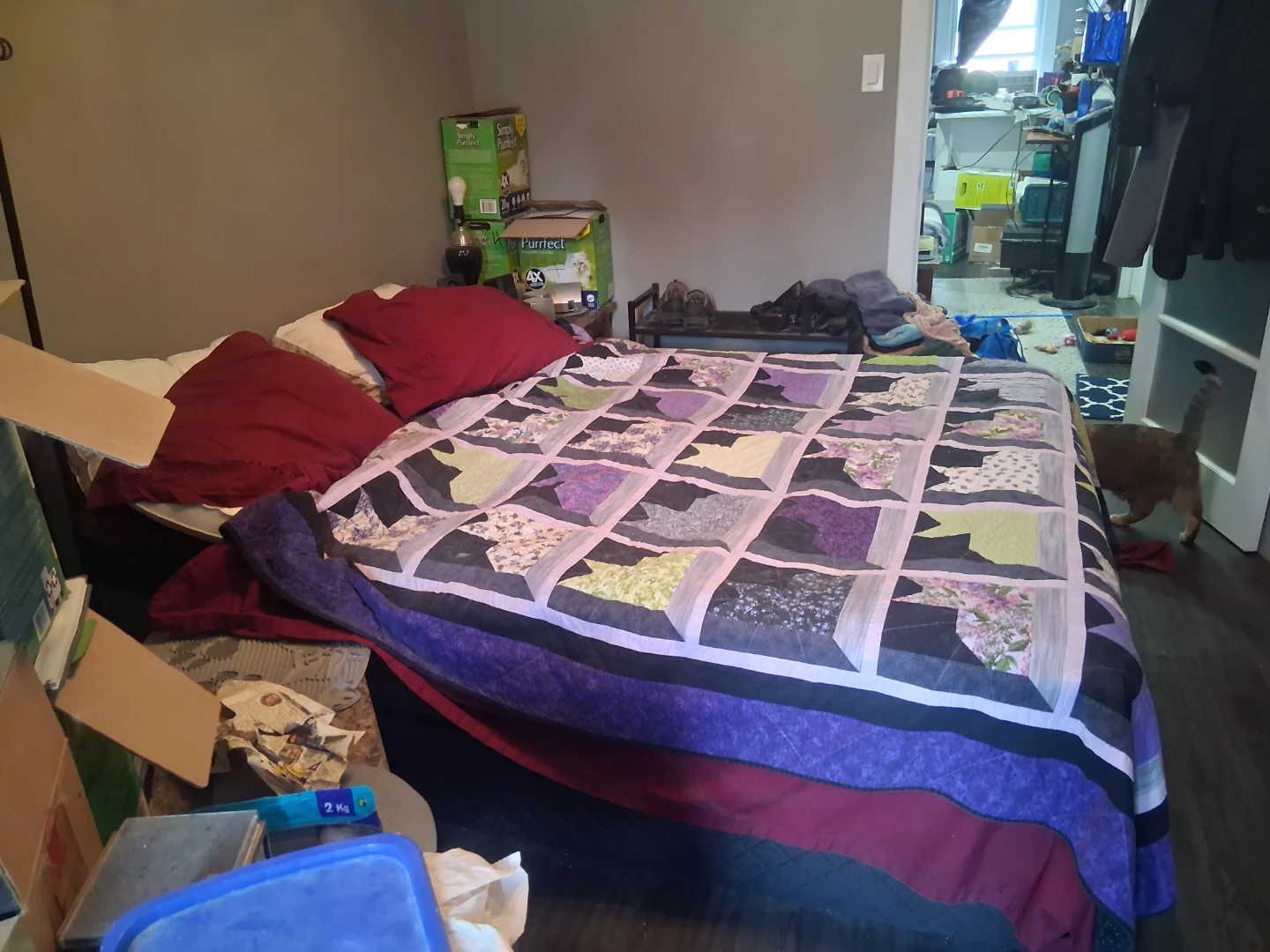 Queen size mattress and box spring
