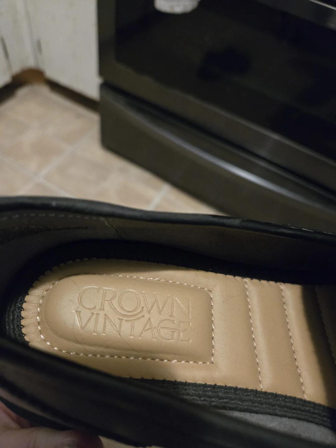 Crown Vintage Black Loafers - photo 3