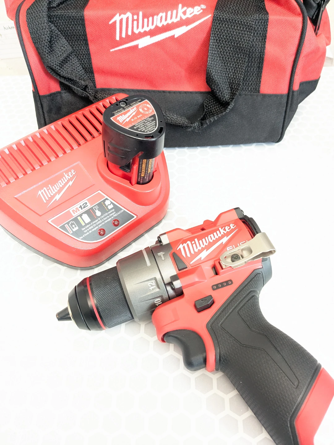 M12 Milwaukee FUEL Compact 1/2" Hammer Drill Combo - photo 3