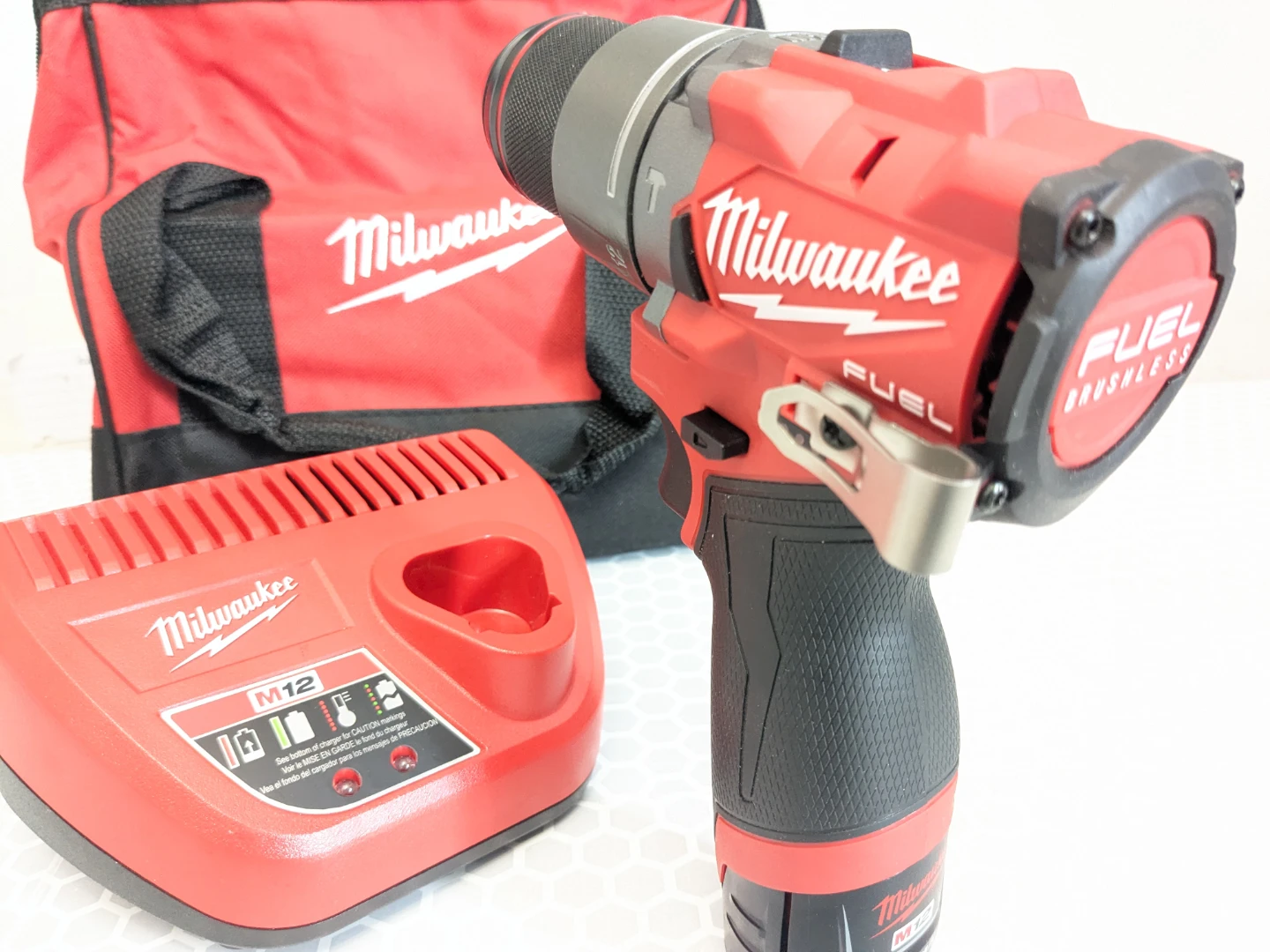 M12 Milwaukee FUEL Compact 1/2" Hammer Drill Combo - photo 4