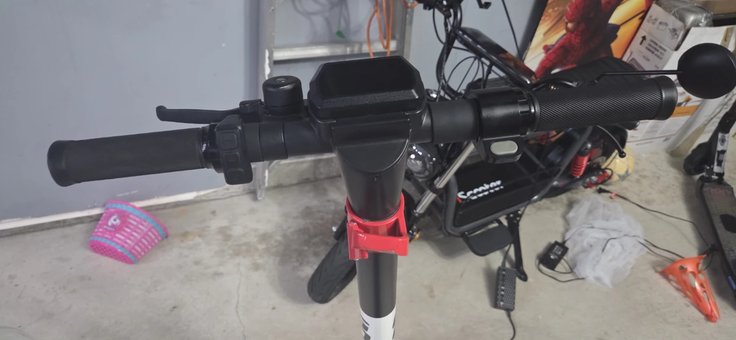 Gotrax Electric Scooter - photo 4