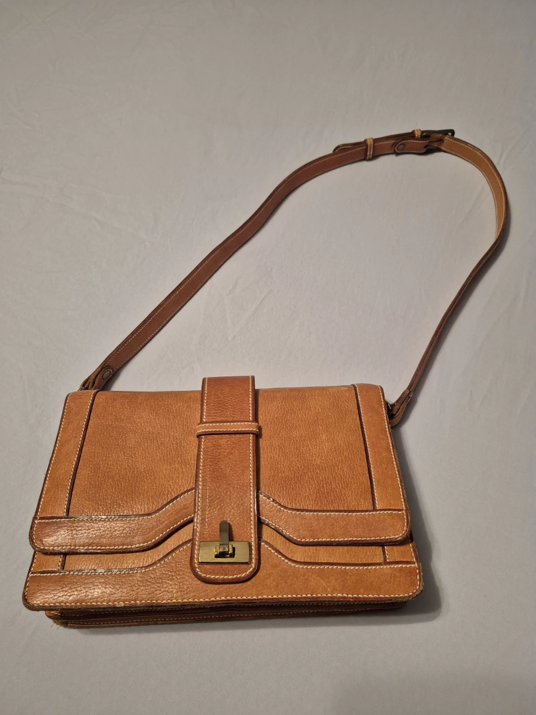 Romor's Vintage Leather Shoulder Bag
