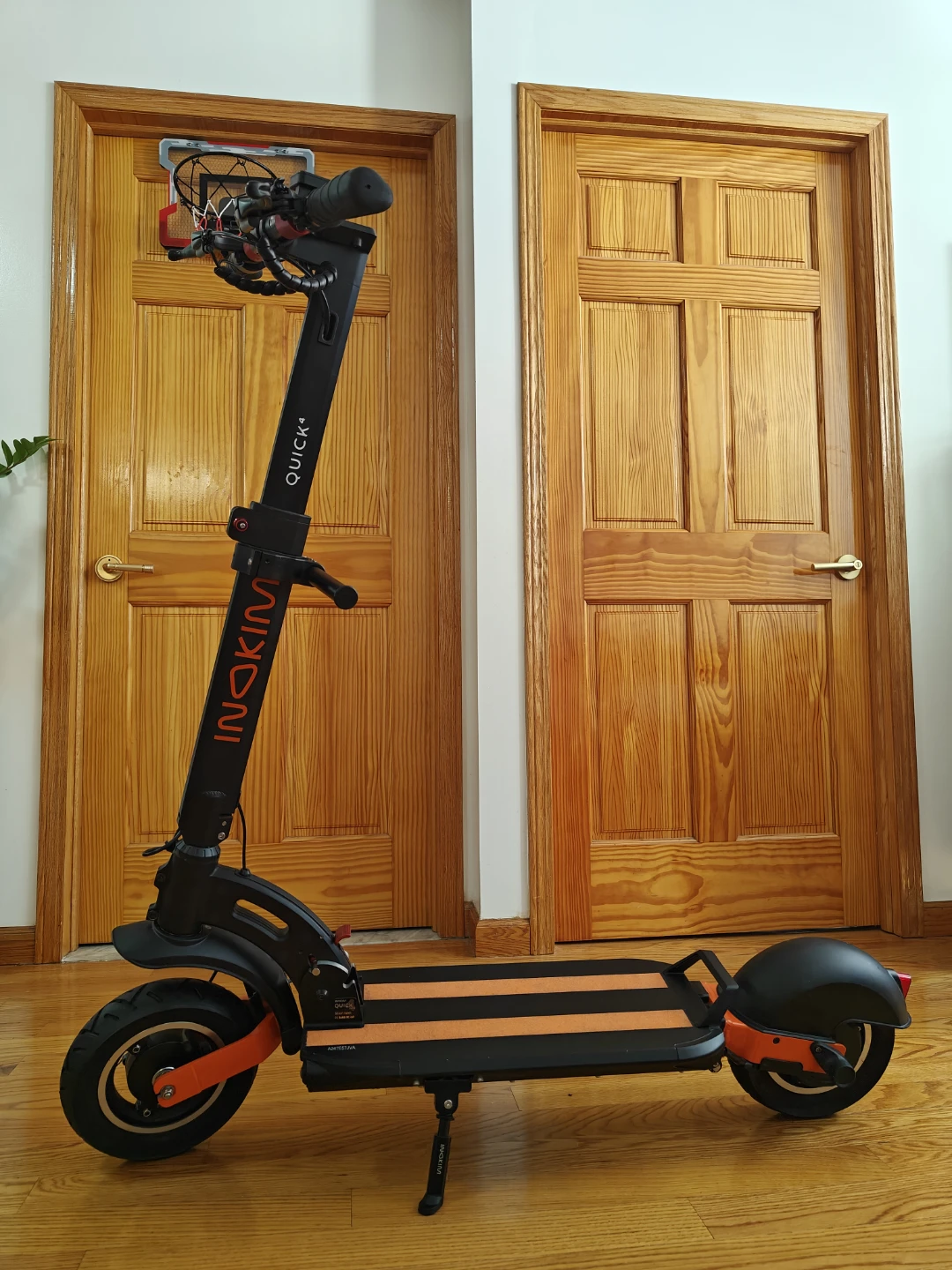 Like New Inokim Quick 4 Super (Orange)   – ONLY 112 Miles! - photo 2