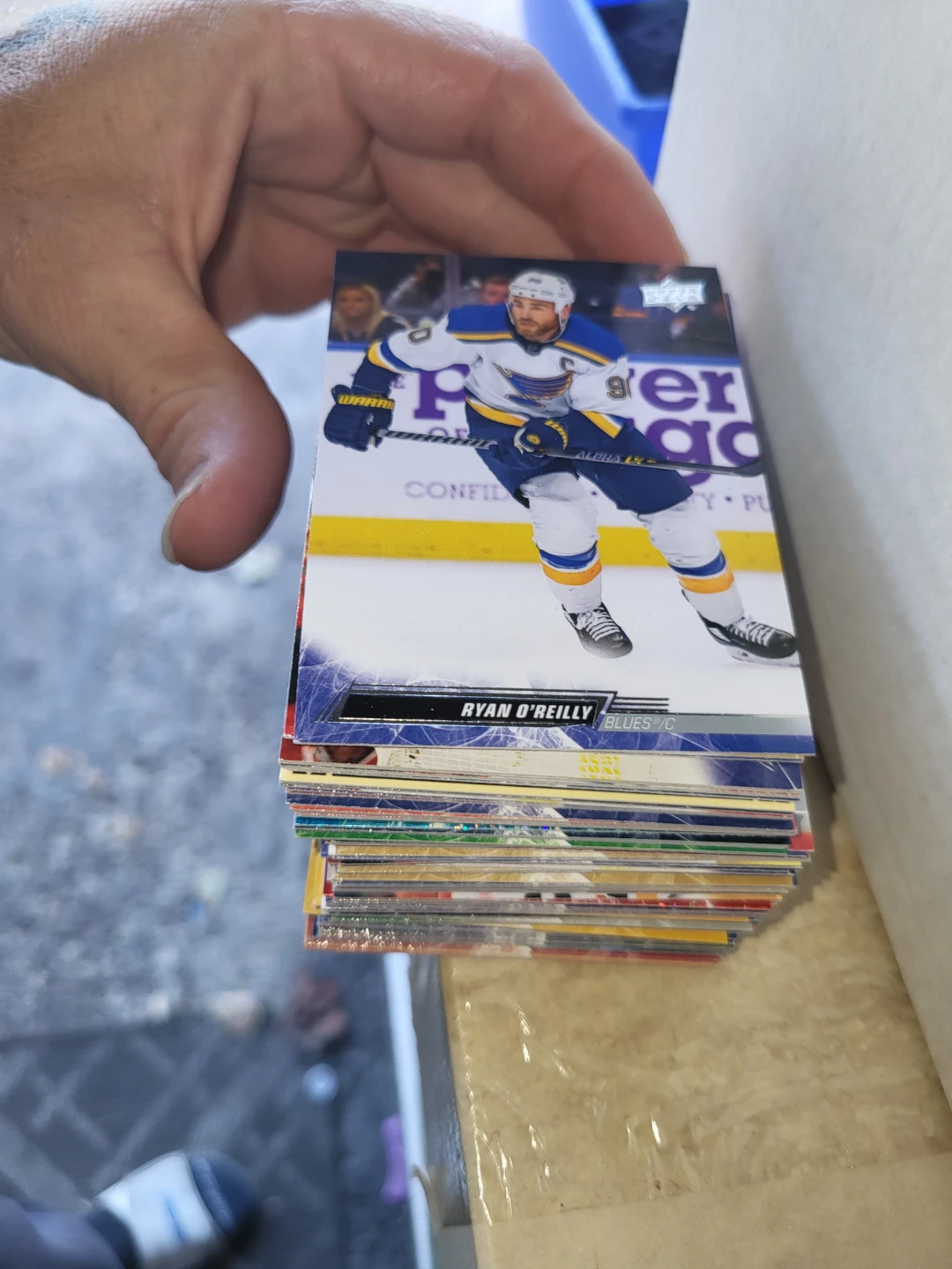 Upper Deck 2022-23 NHL Hockey Card Series 2