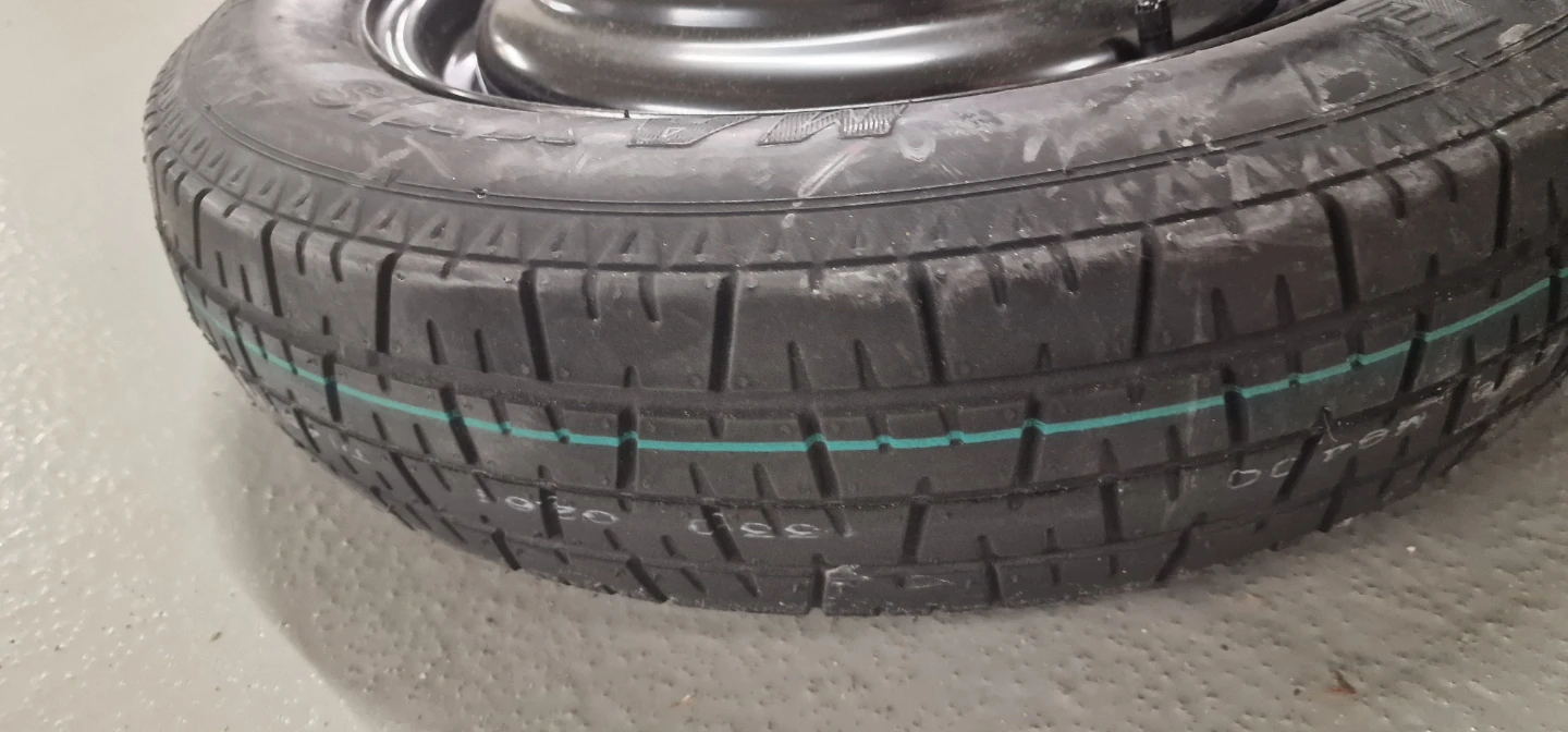 225/50/17 Tires & 17” Rims – 4 Tires + Brand New Spare & Jack - photo 2