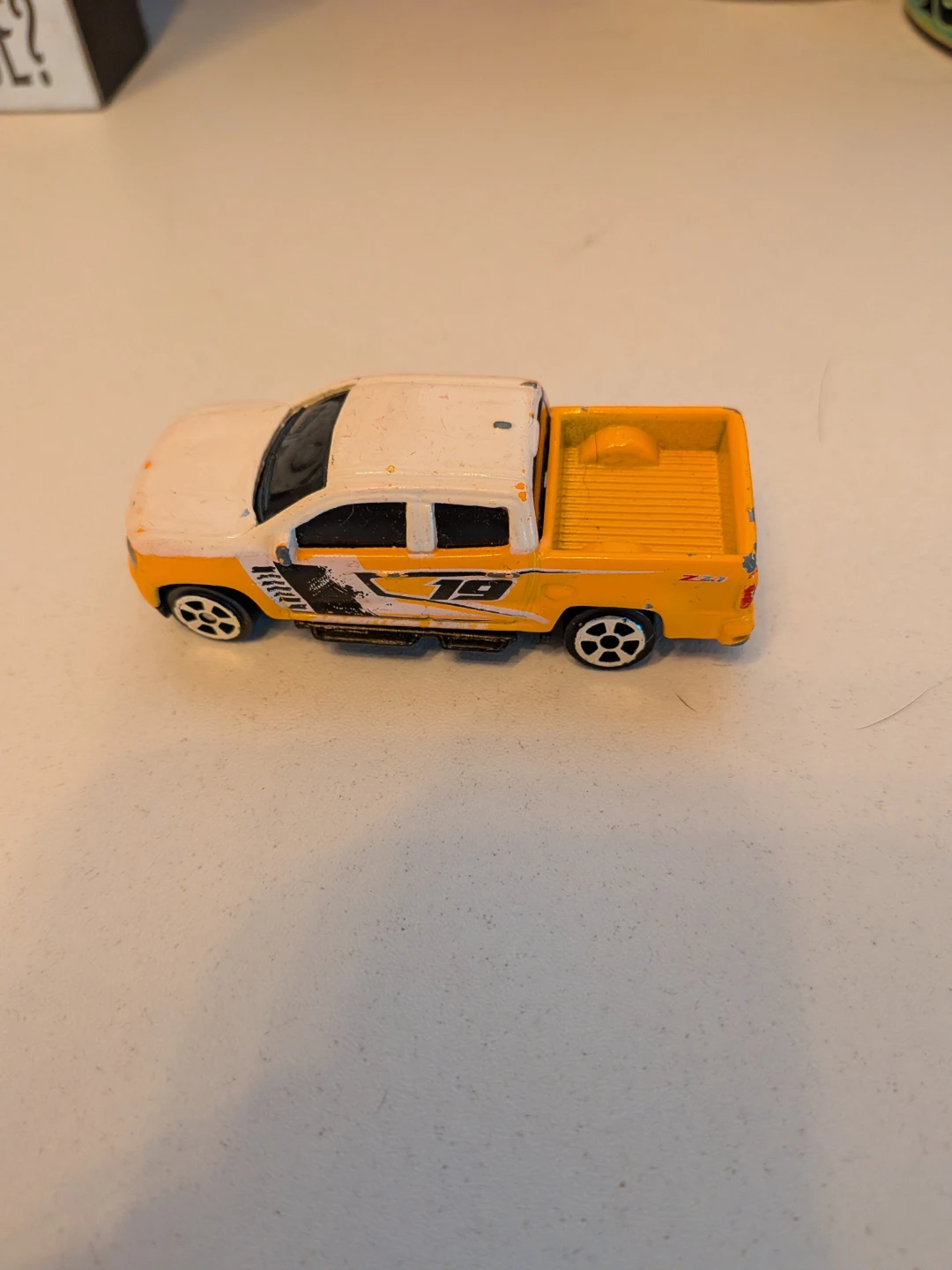 Hot Wheels Z71 Chevrolet Truck - photo 2