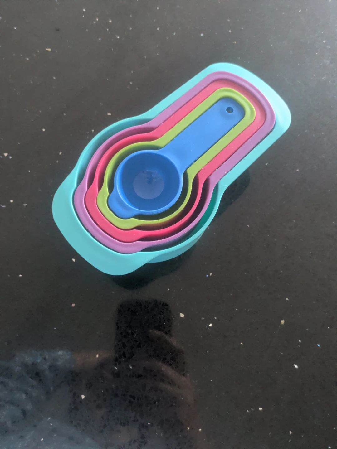 Set of 5 Plastic Measuring cup and Spoons