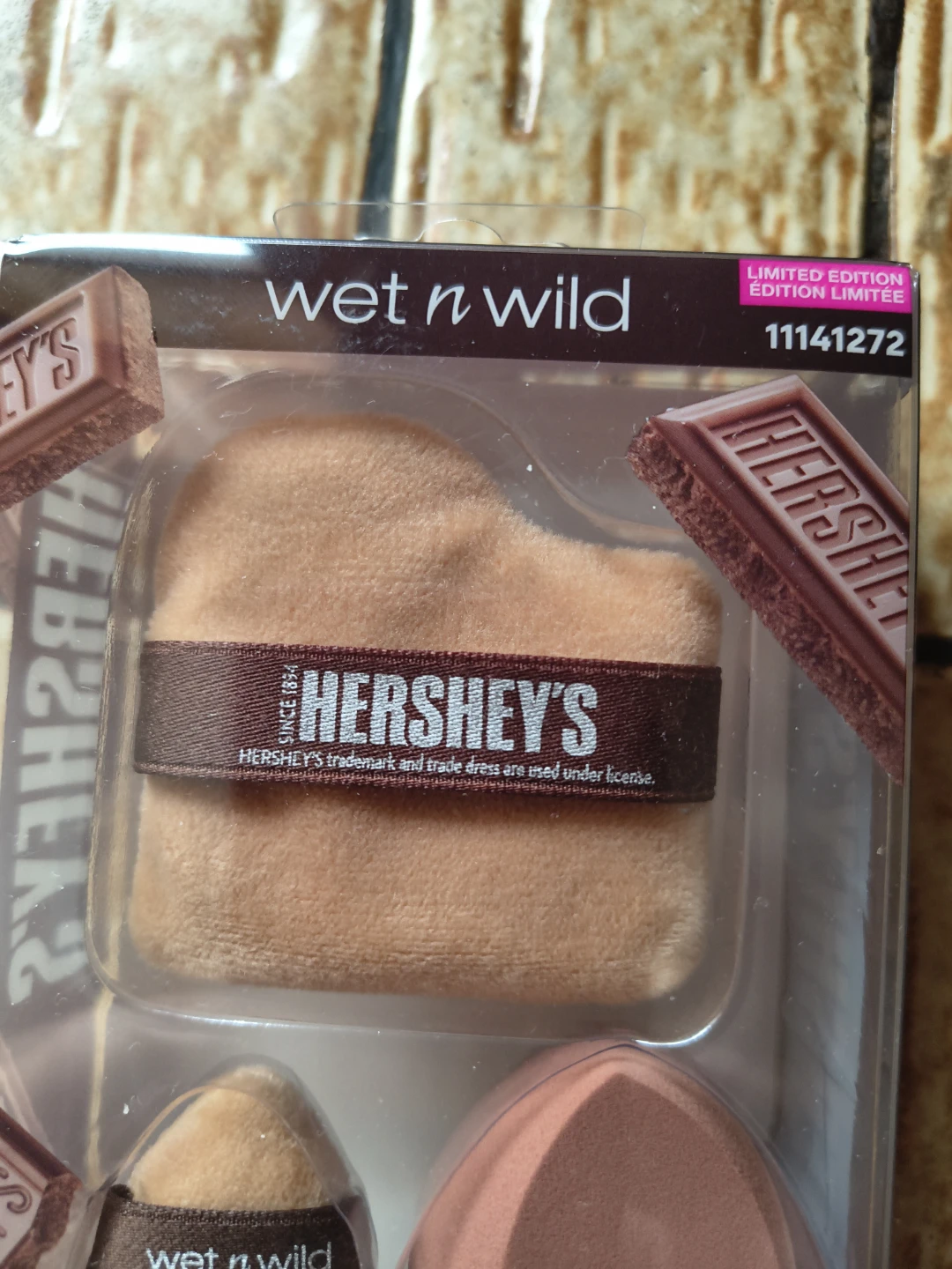 Wet n Wild Hershey's 3-Piece Makeup Sponge & Puff Set - photo 3
