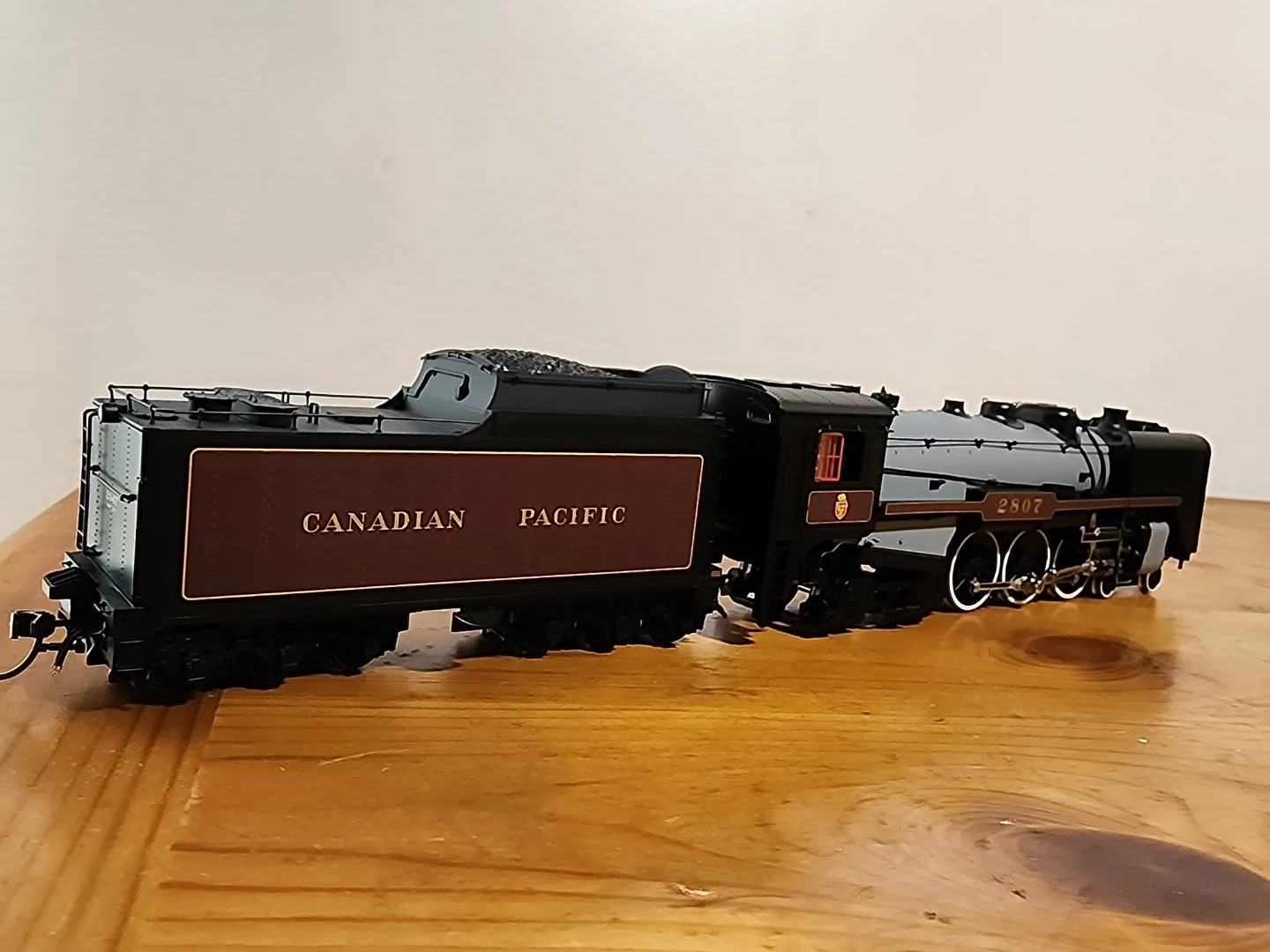 Rapido Trains H1a 4-6-4 Canadian Pacific Locomotive #2807 - photo 4