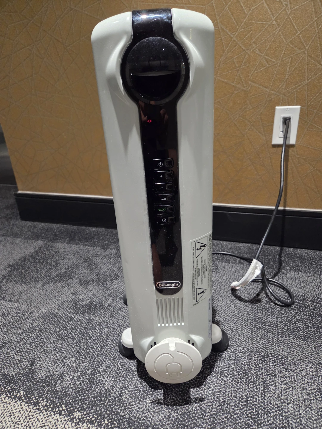 DeLonghi Digital Oil-Filled Radiator Heater - photo 2