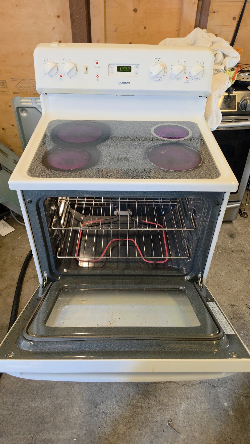 Delivery Available - Moffat 30" White Glass Top Electric Range