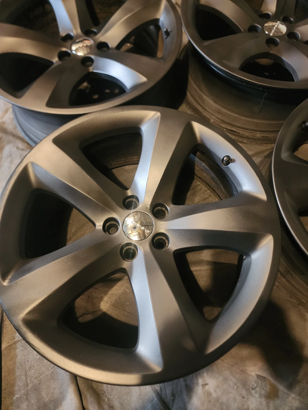 Set of 20in. Original  Dodge Rims. - photo 2