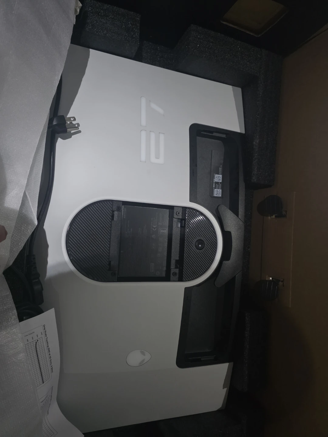 Alienware 27 Gaming Monitor AW2723DF - photo 4