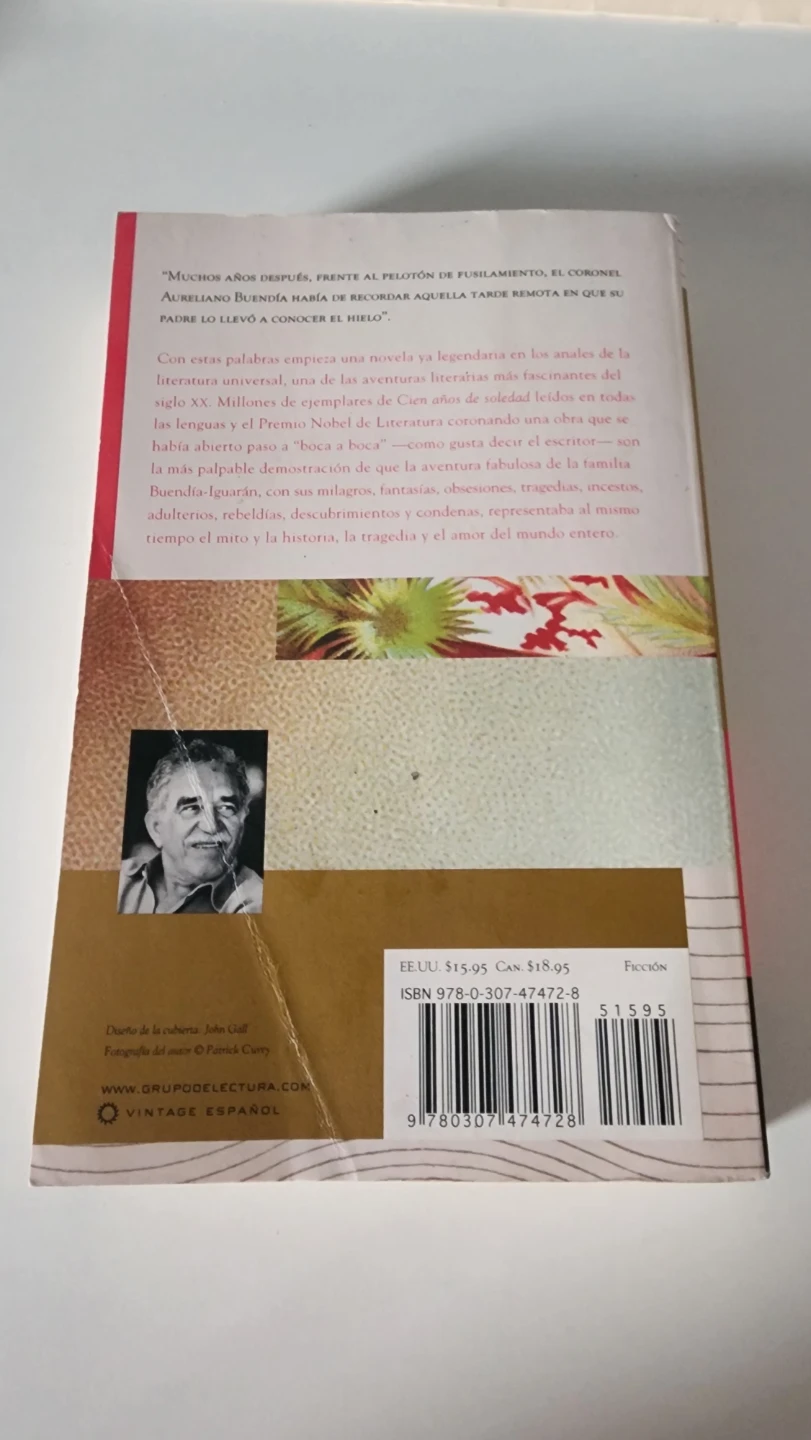 Cien Años de Soledad by Gabriel García Márquez - photo 2