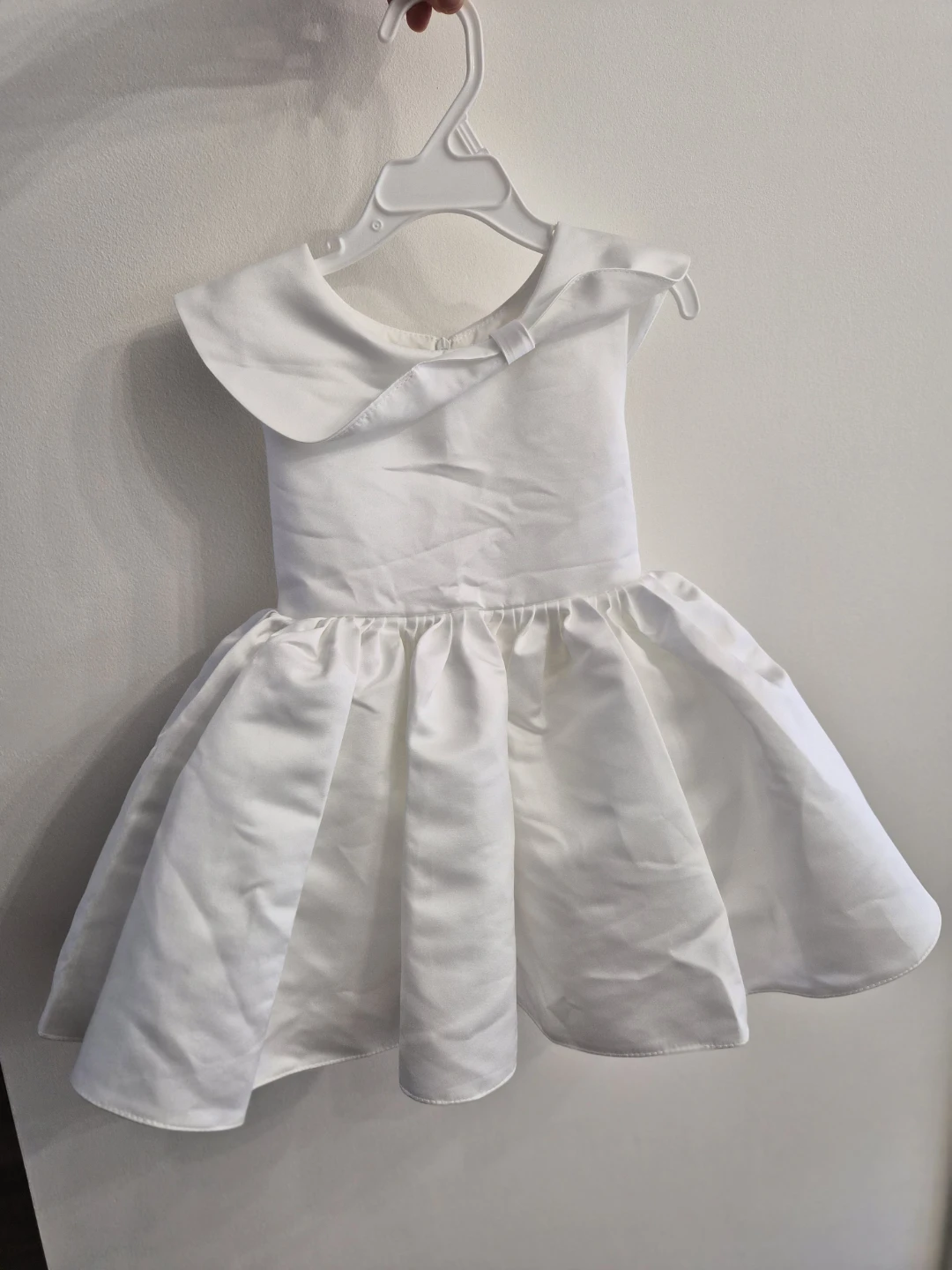 Baby white dress size 1yr old - photo 3