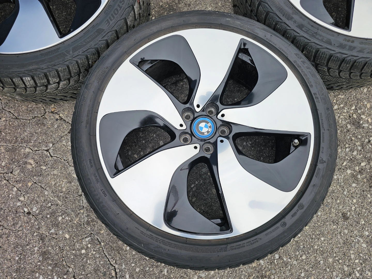 BMW I8 O.E.M WHEELS - photo 3