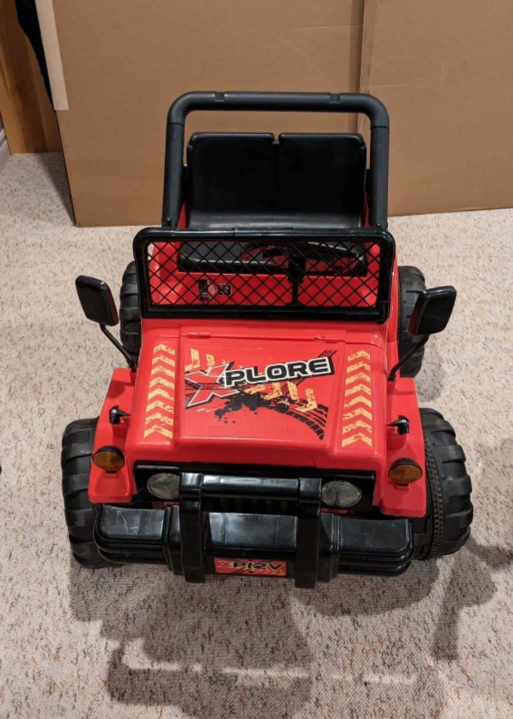 Xplore 12V Battery-Powered Ride-On Jeep