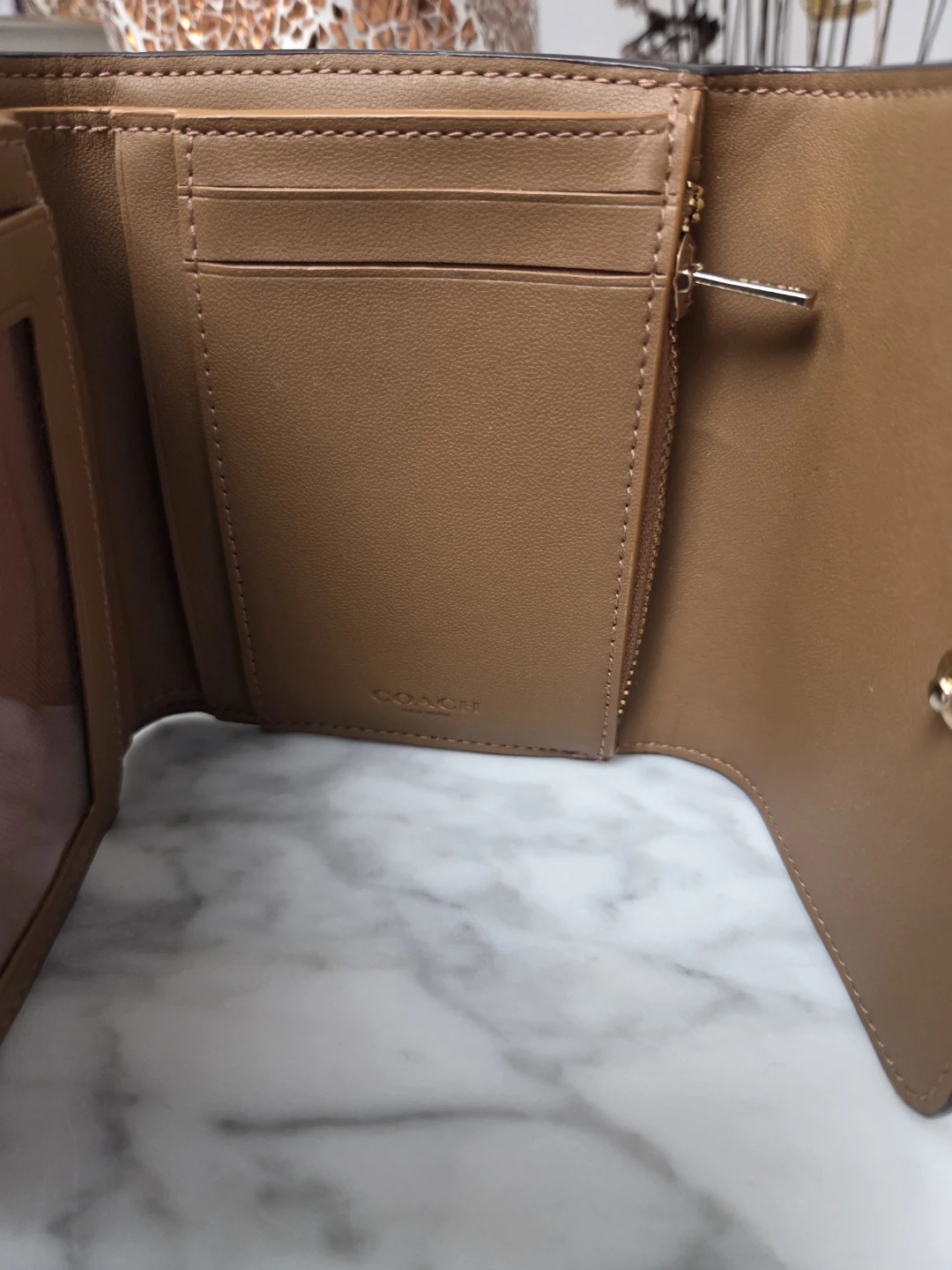 Coach floral leather trifold wallet - photo 2