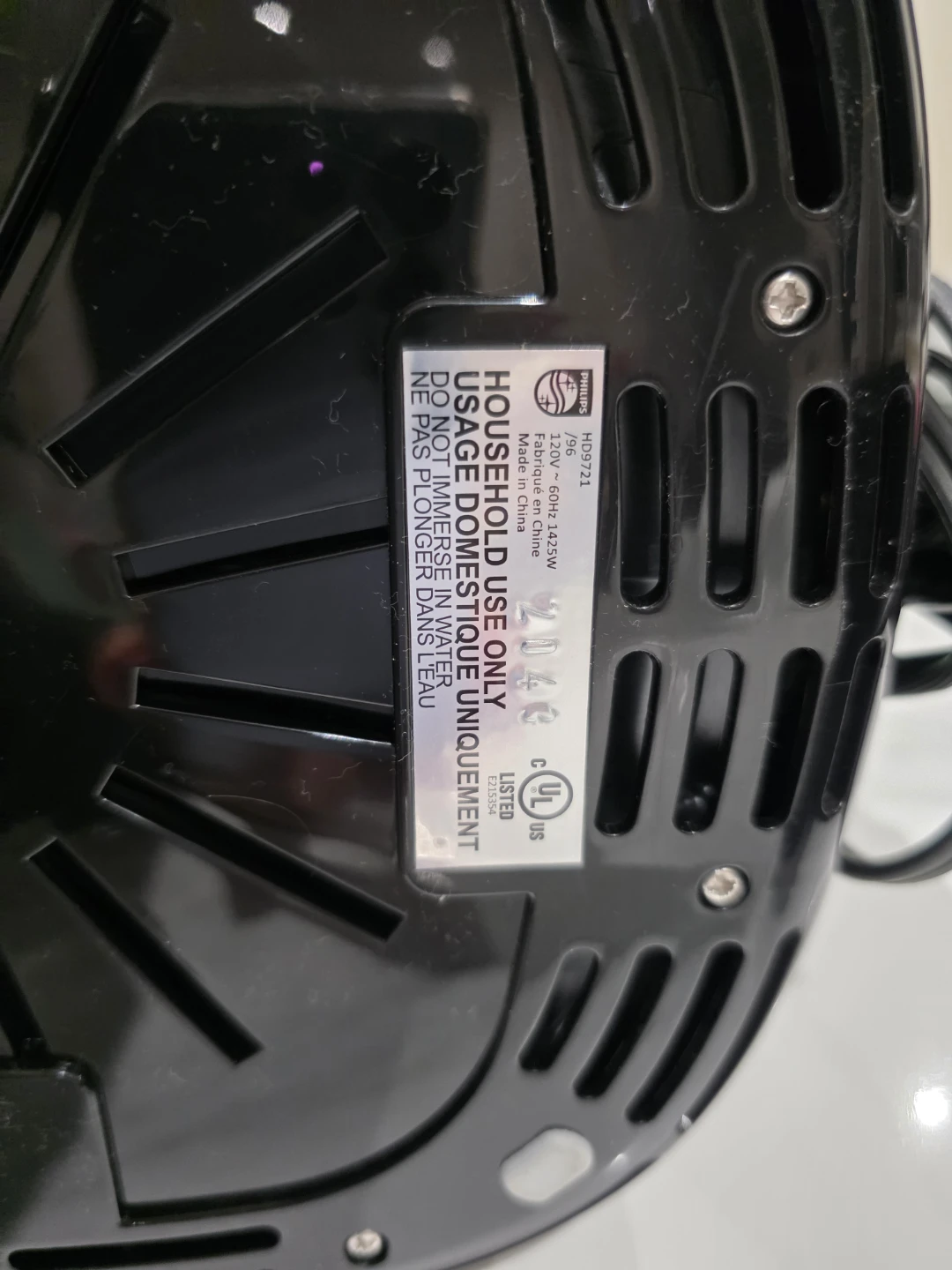 Philips Airfryer HD9721 $20 pick up only - photo 2