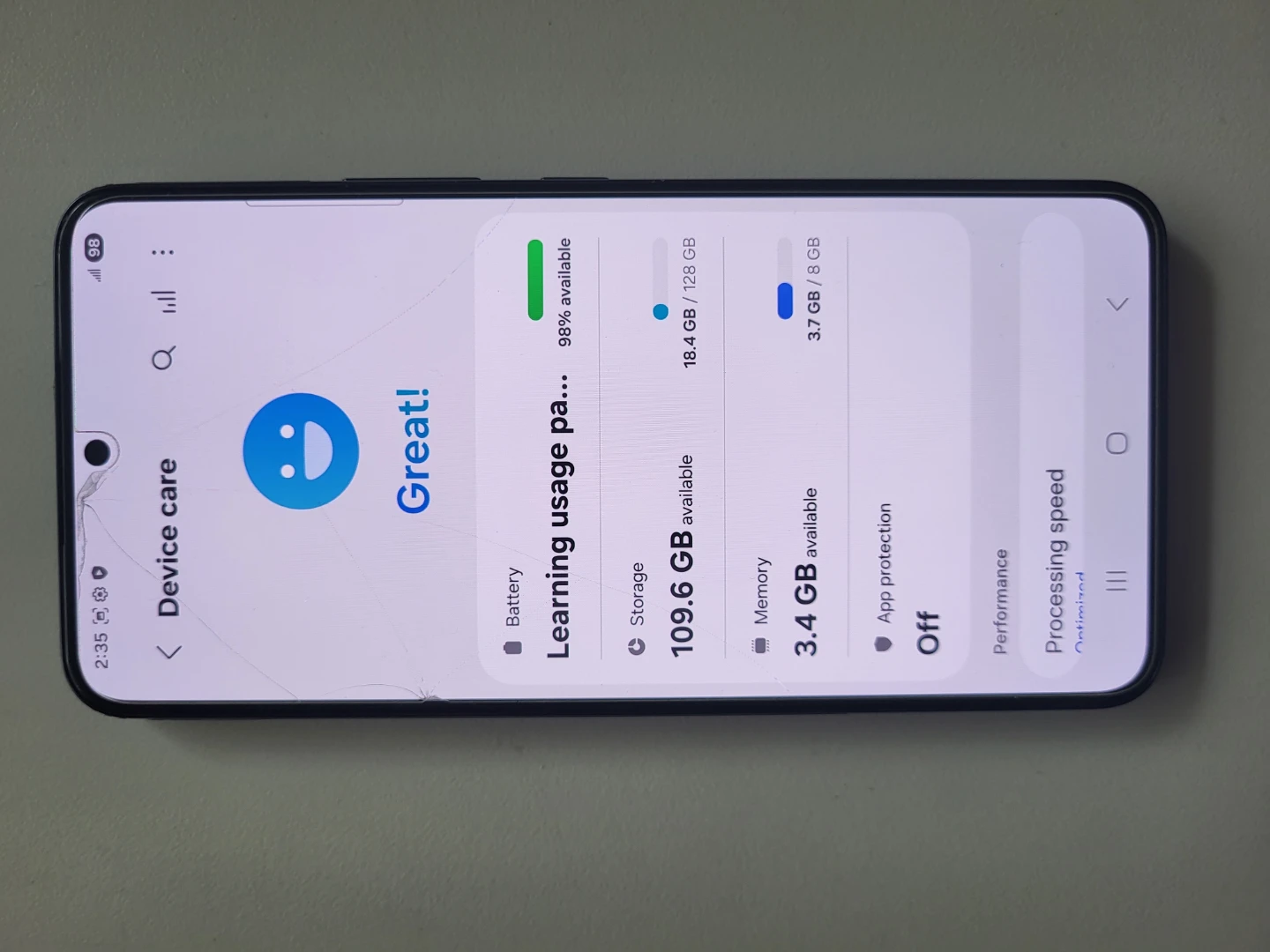 Samsung Galaxy S22 - photo 3