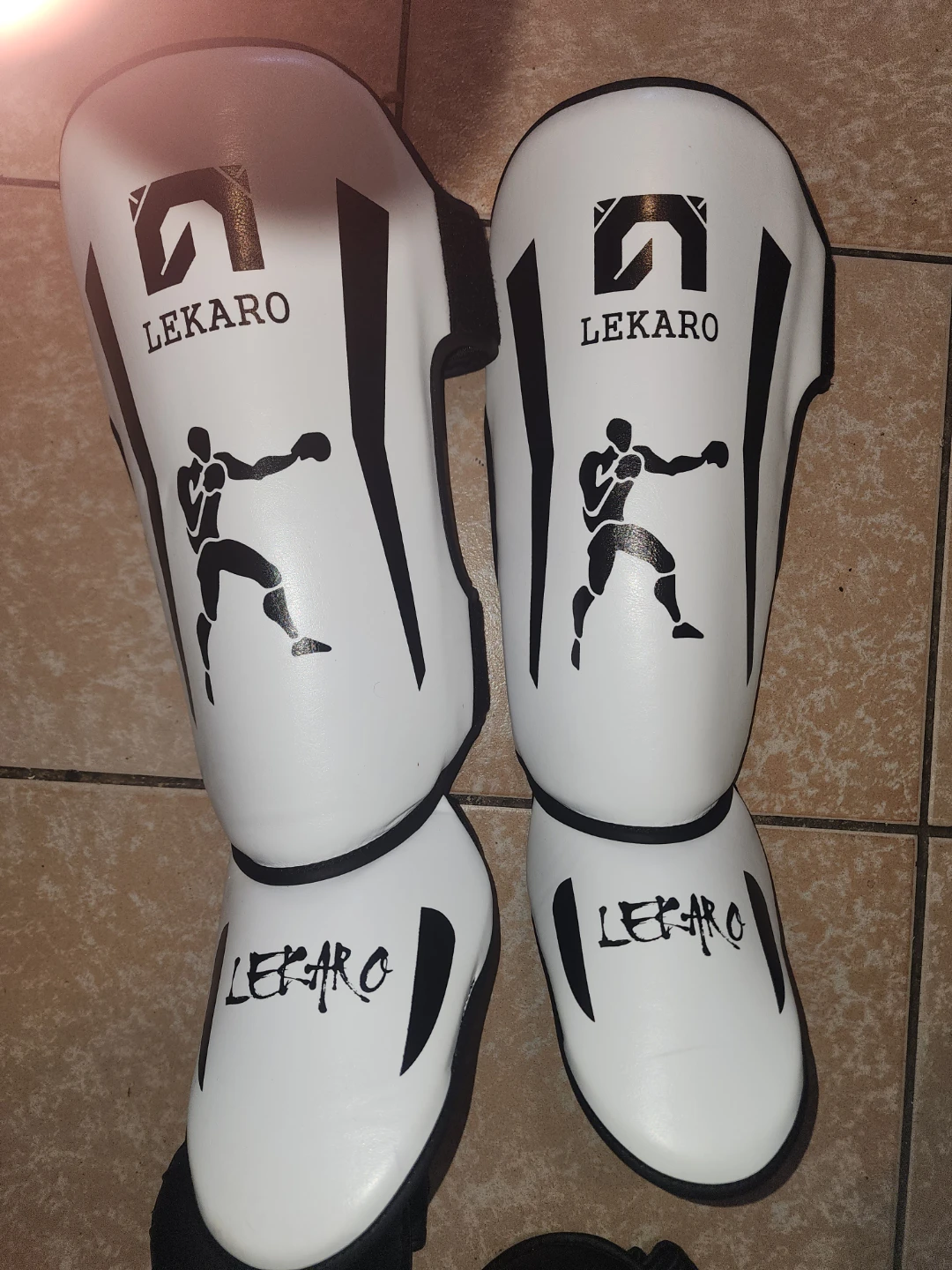 Lekaro Boxing Gloves and Shin Guards Set - photo 4