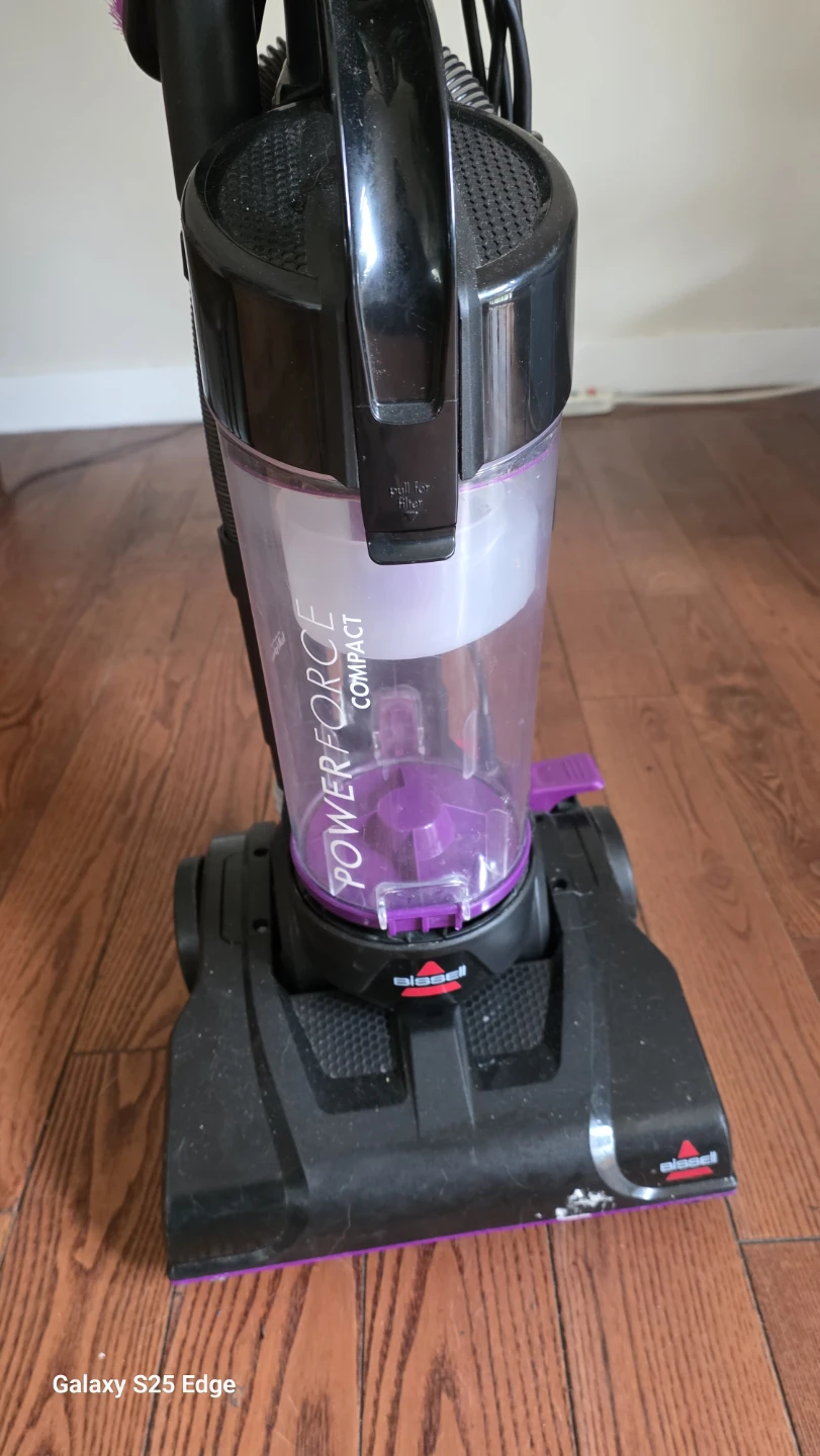 Bissell PowerForce Compact Vacuum - photo 4