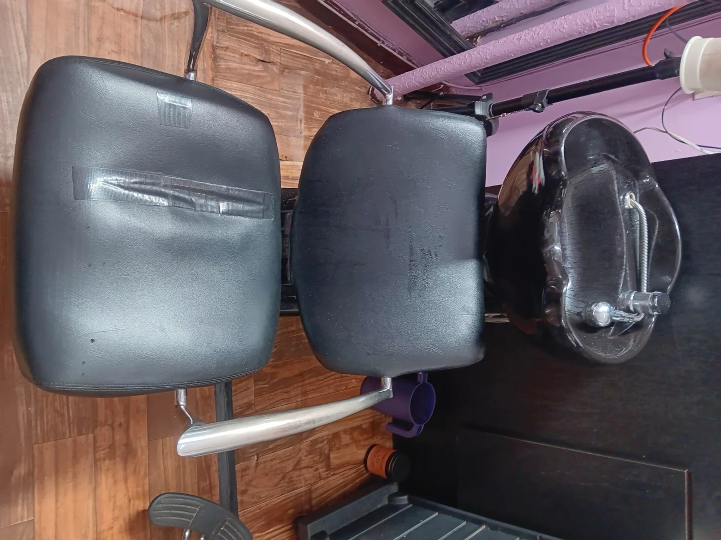Beauty  salon chair
