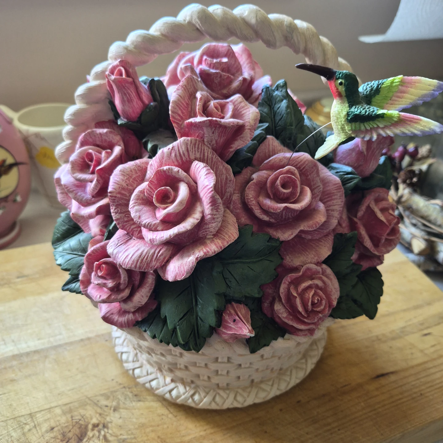 Rose Basket Music Box with Hummingbird - photo 4