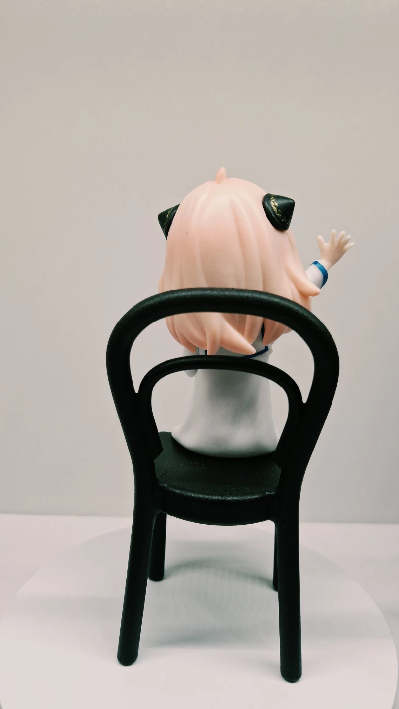 Spy x Family Anya Forger Figure with Ice Cream - photo 4