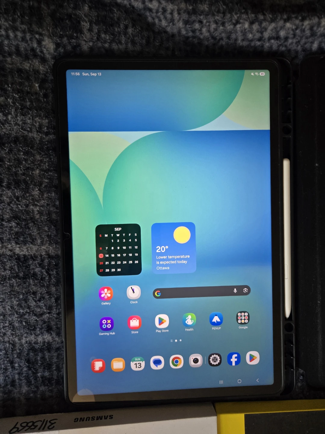 2025 Samsung 13 inch Tablet + Case + Screen Protector