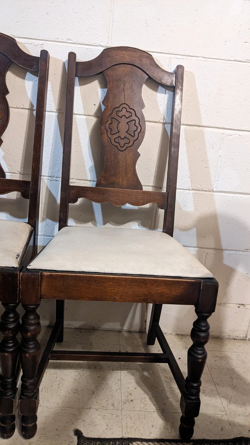 Dinning table and chairs - photo 2