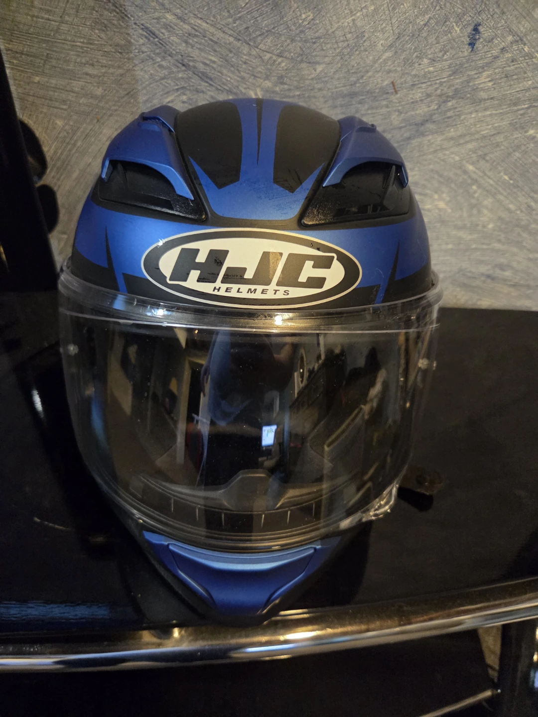 HJC F71 Motorcycle Helmet