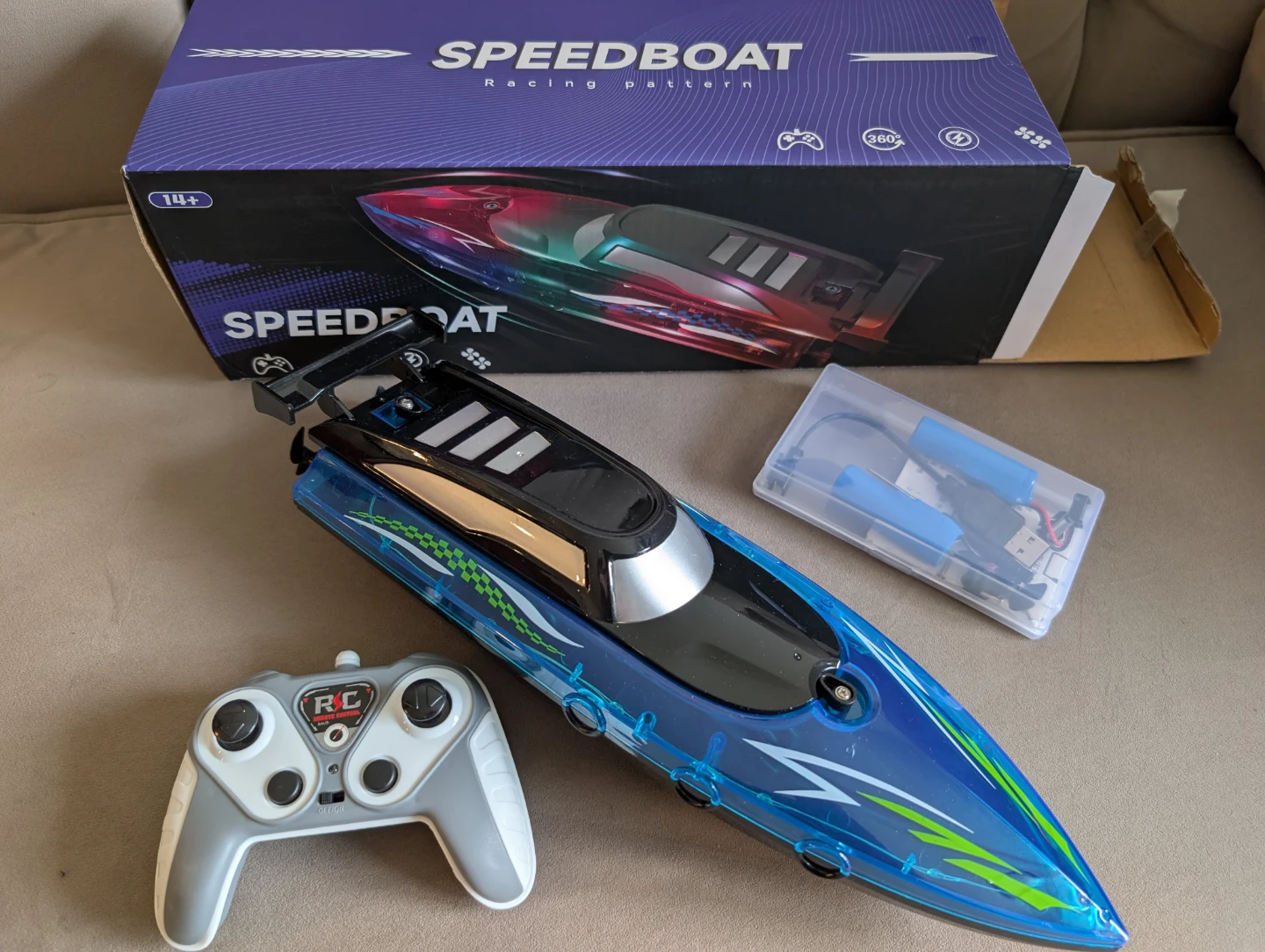 New Remote Control Speedboat