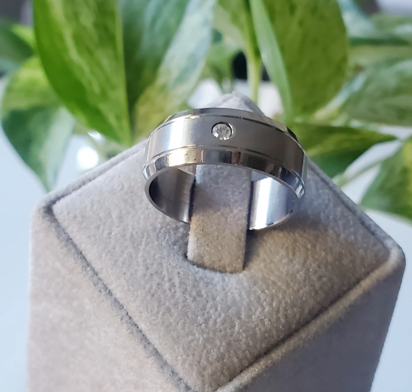 Store Closed. New with tag Steel Ring. Detail below. - photo 4