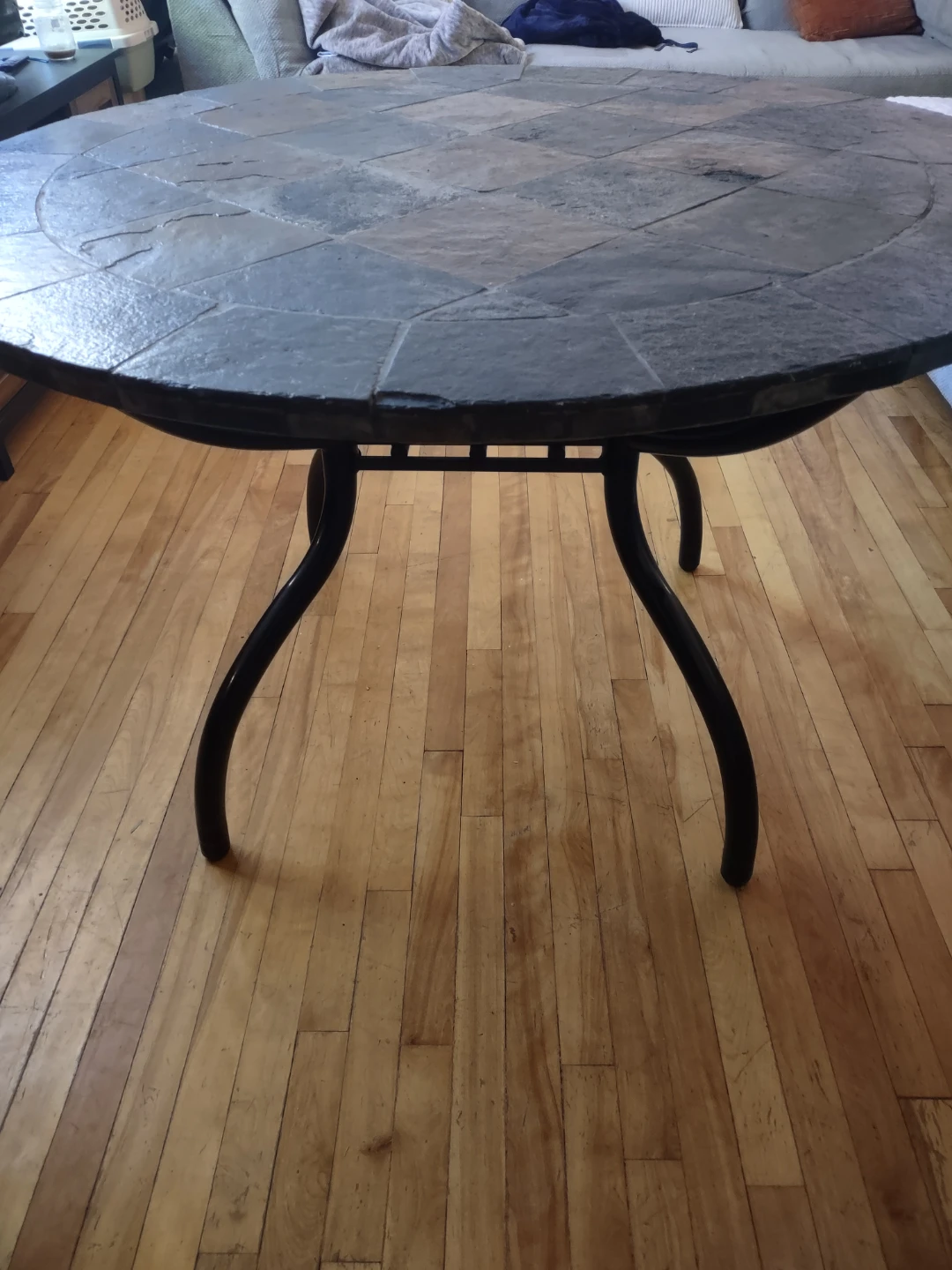 Table - photo 2