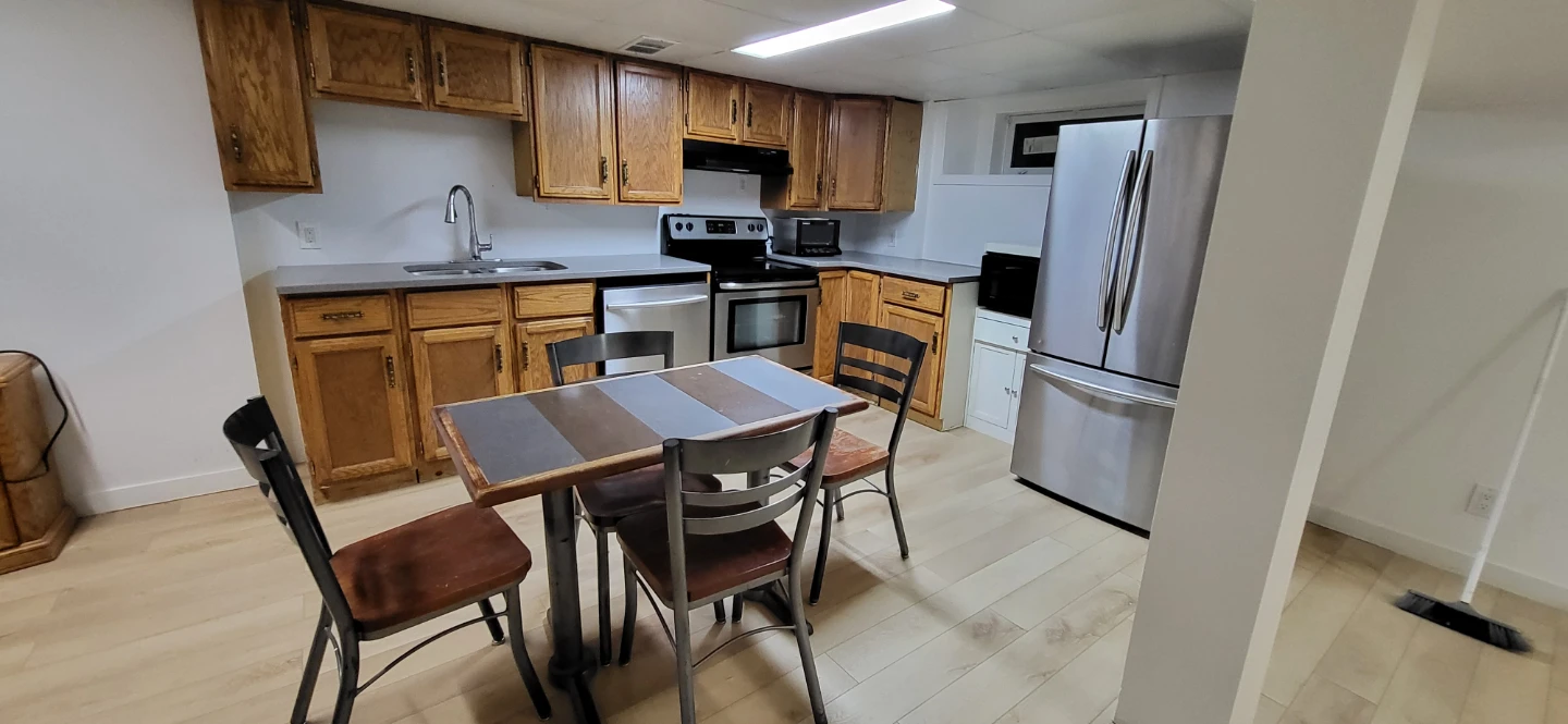 Basement for Rent - photo 5
