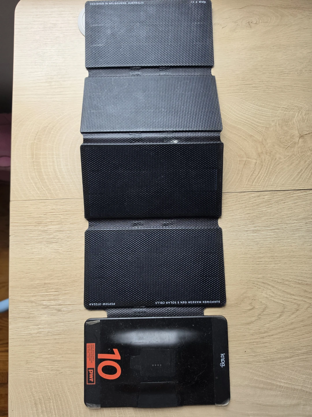 Knog PWR 10 Solar Charger 🏈 - photo 2