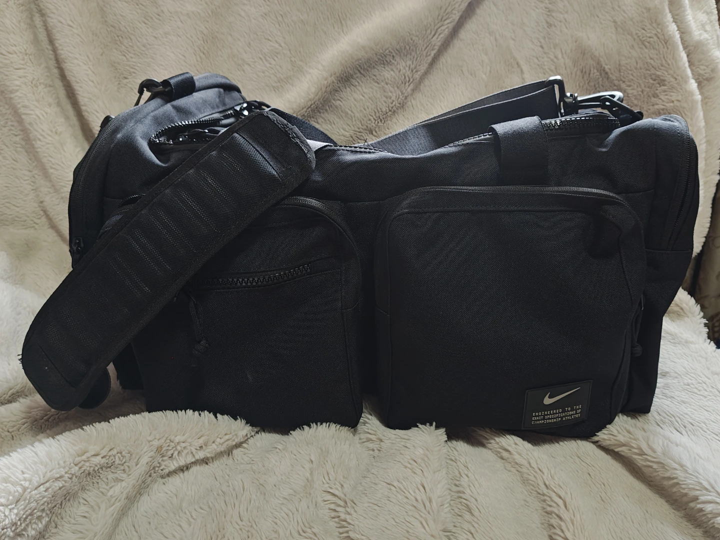 Nike Utility Power Medium Duffel Bag