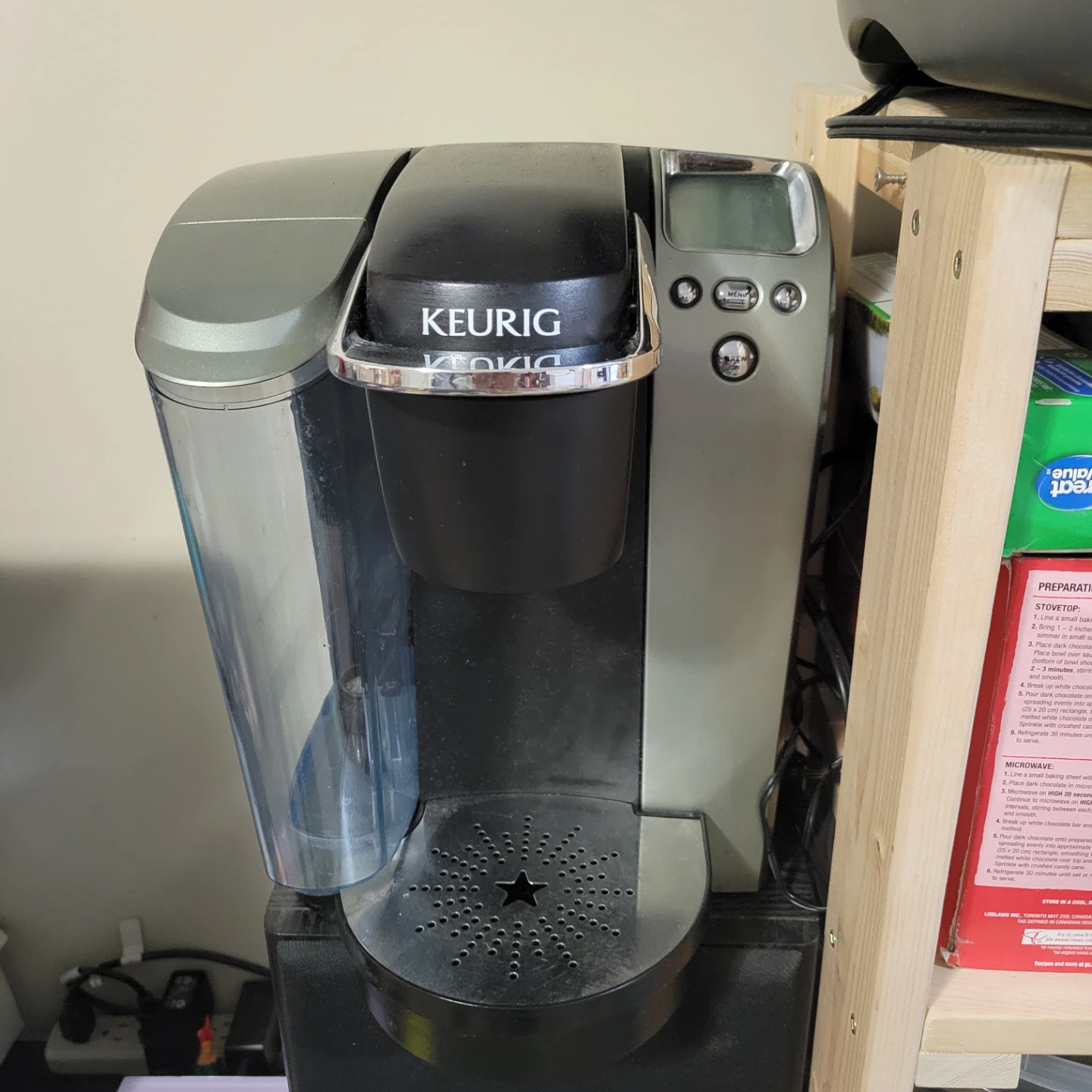 Keurig K-Cup Coffee Maker 🏈