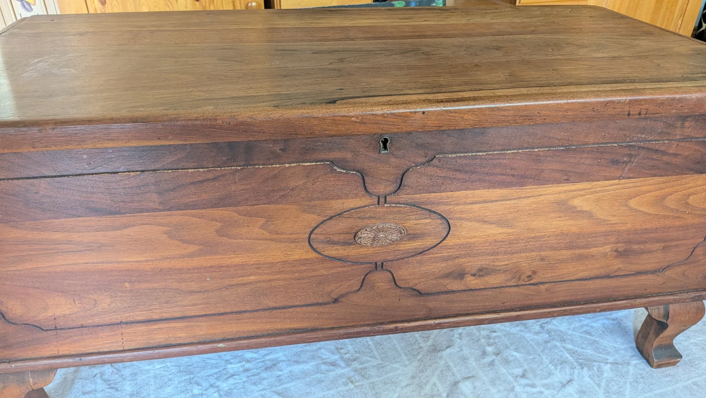 Vintage Cedar Chest (Chelsey)42"x20"x19.5" high