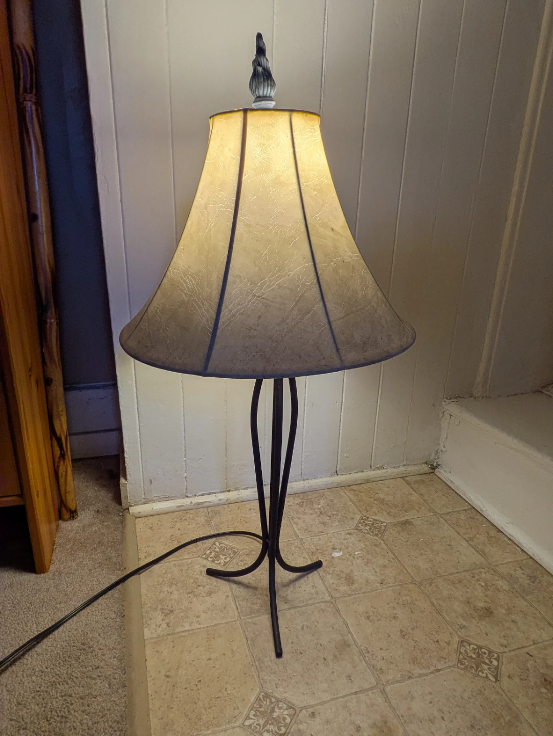 Metal Accent table Lamp