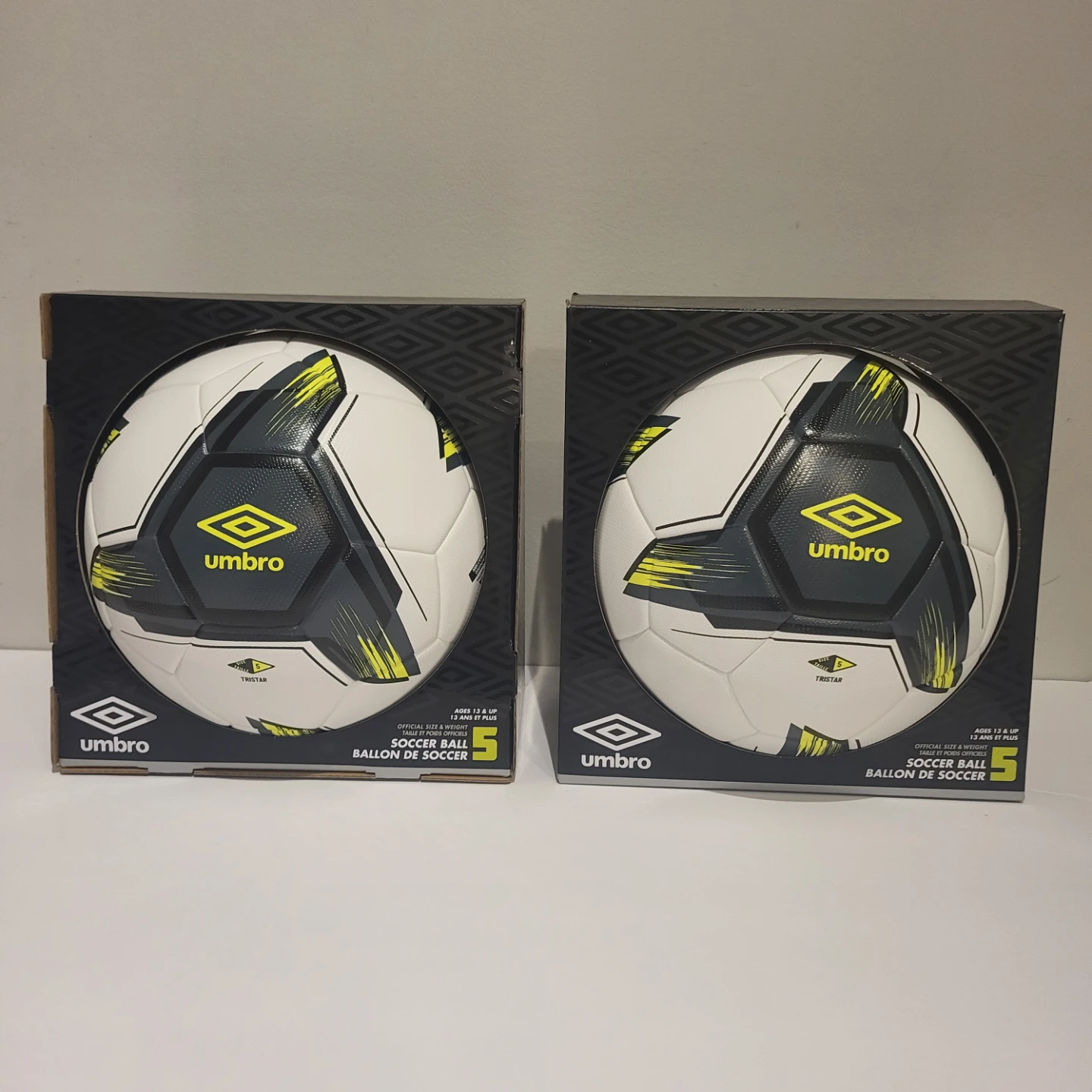 Umbro Tristar Size 5 Soccer Balls