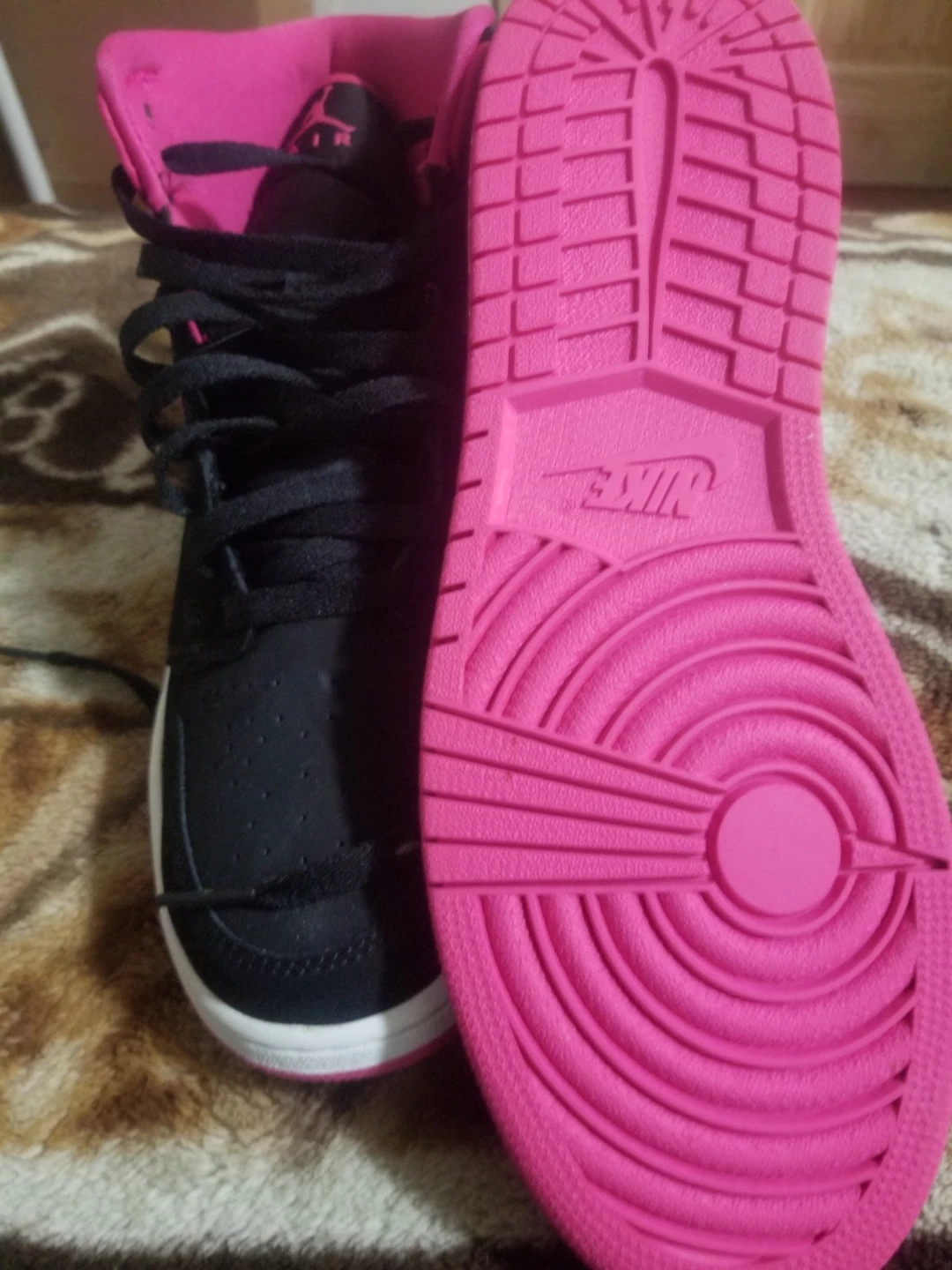 Nike Air Jordan High Top Sneakers - photo 5