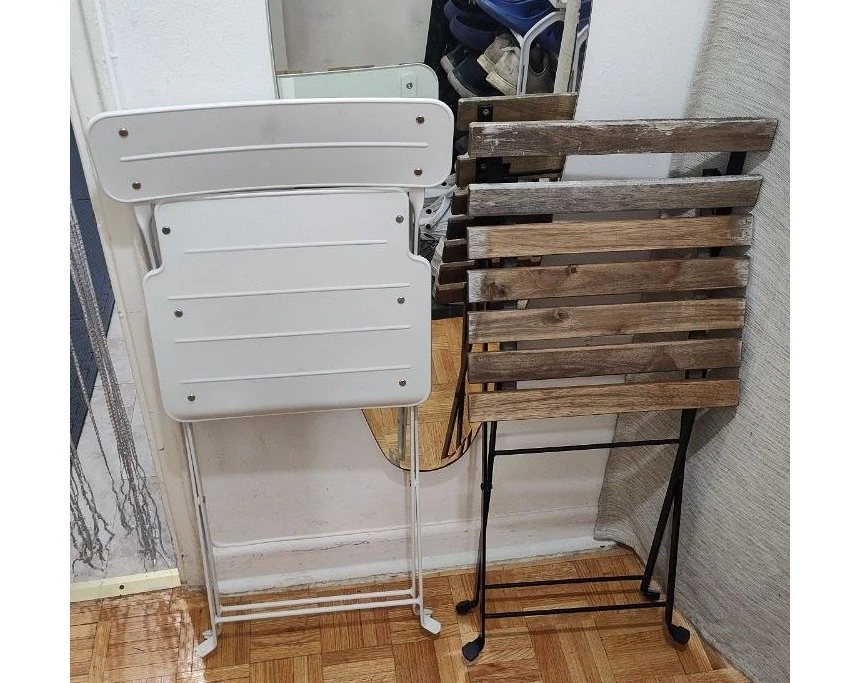 IKEA SUNDSÖ White Metal & IKEA TÄRNÖ Wood Folding Chairs - photo 2