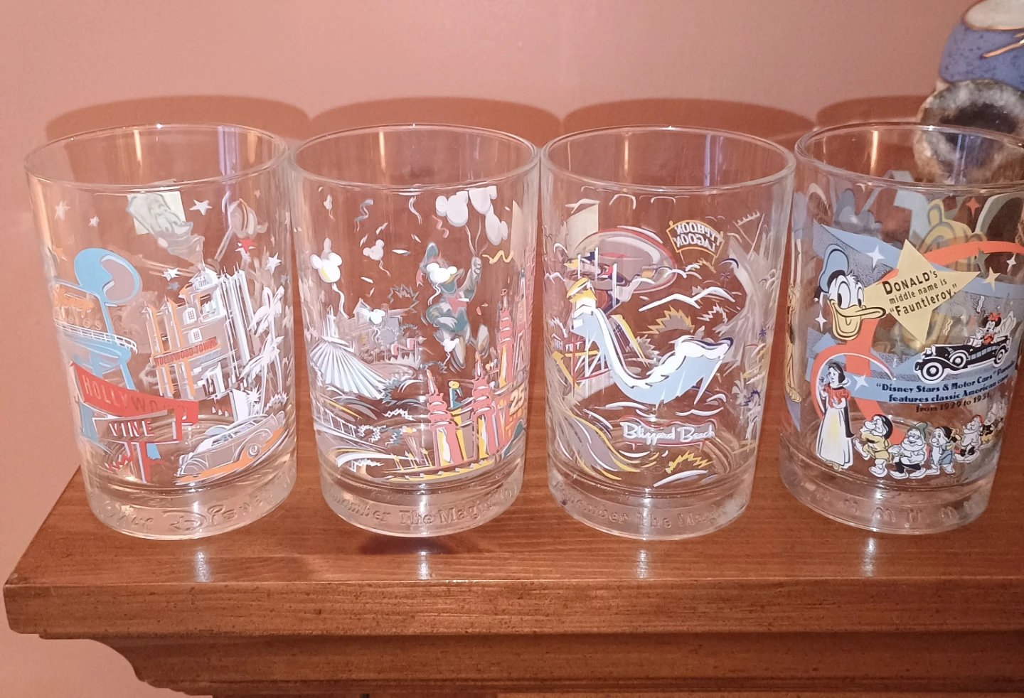 4x McDonalds Glasses 1996 x3, 2001 100th Disney Anniversary - photo 3