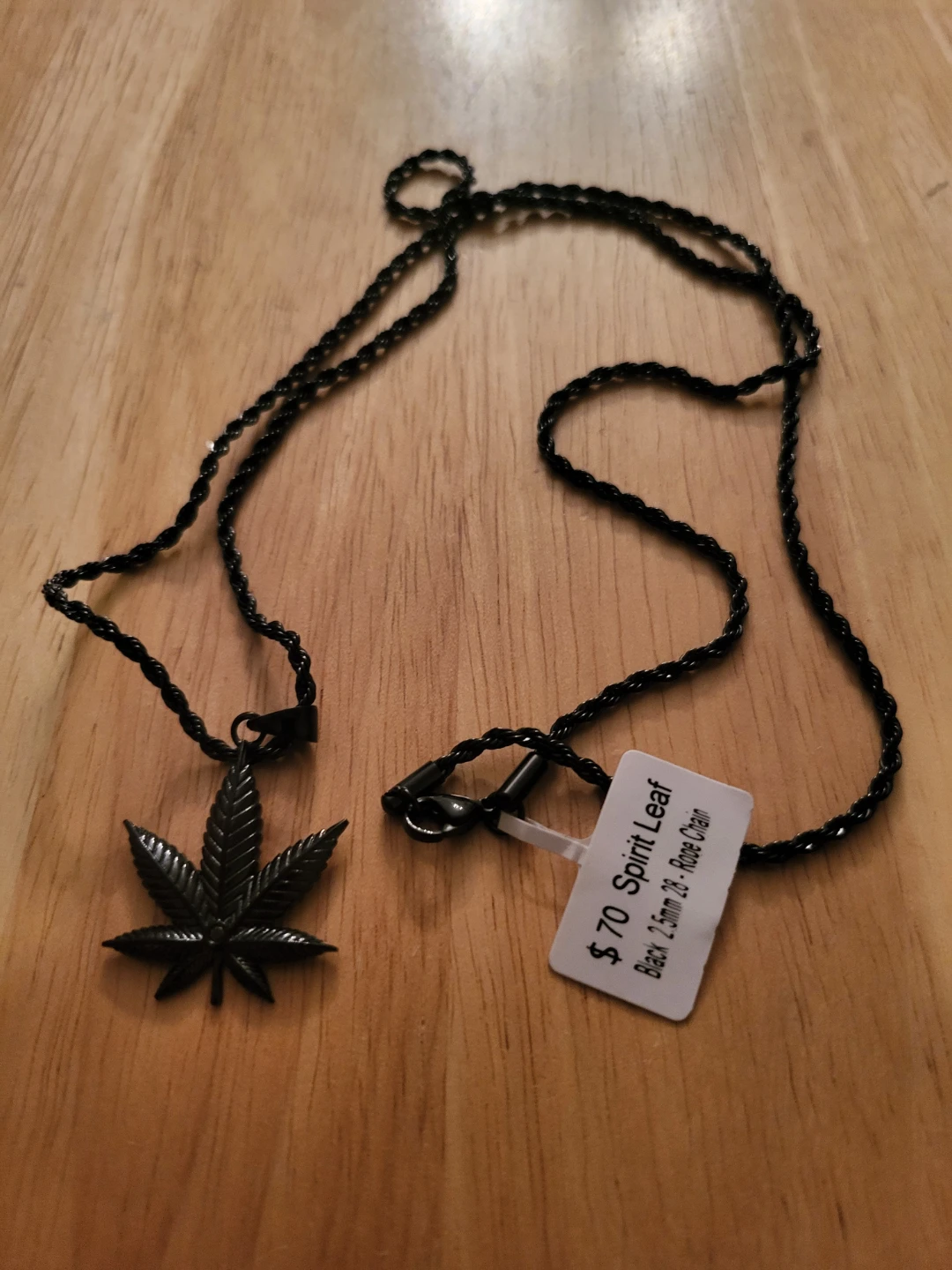 Villains Spirit Leaf Rope Chain Necklace